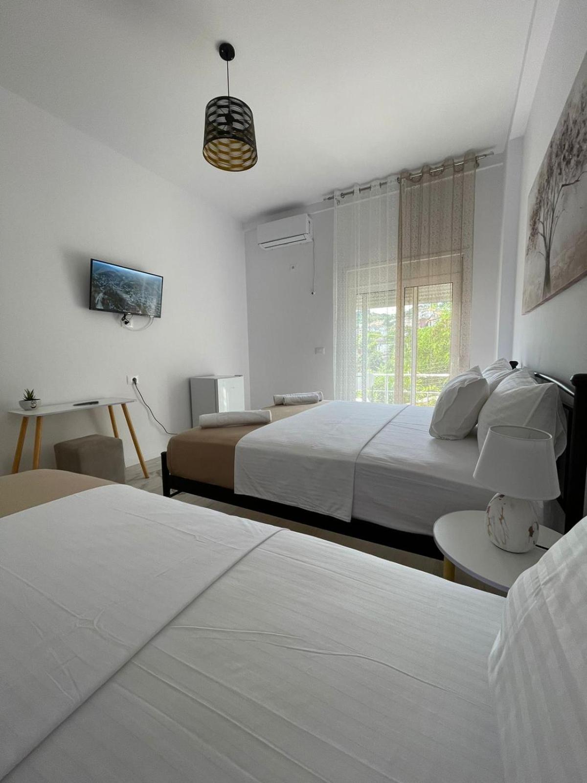 Ilvi Guesthouse Gjirokastër Eksteriør bilde