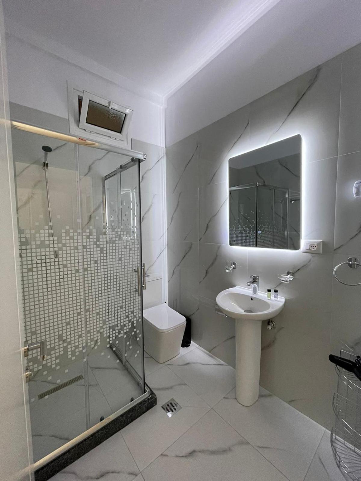 Ilvi Guesthouse Gjirokastër Eksteriør bilde