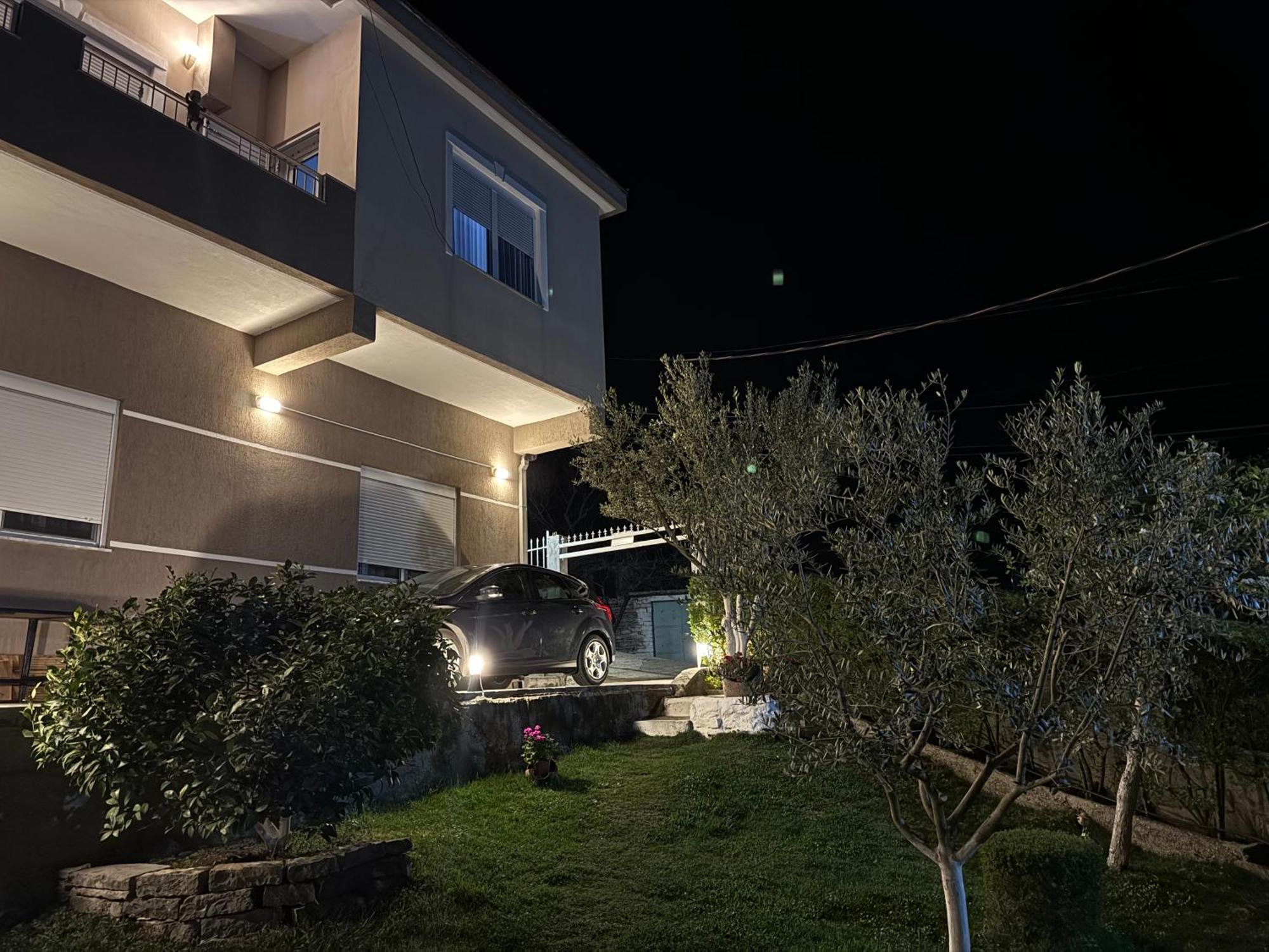 Ilvi Guesthouse Gjirokastër Eksteriør bilde